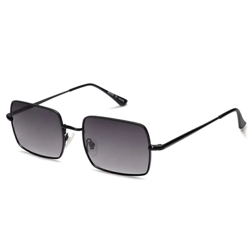Trendy Thin Rectangle Frame Sunglasses